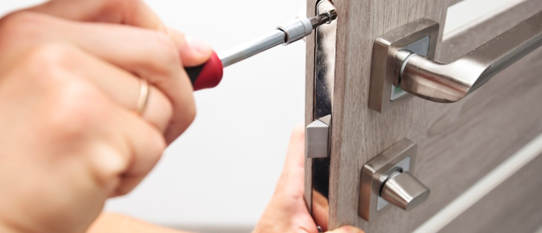 Emergency Door Lock Repair Banning